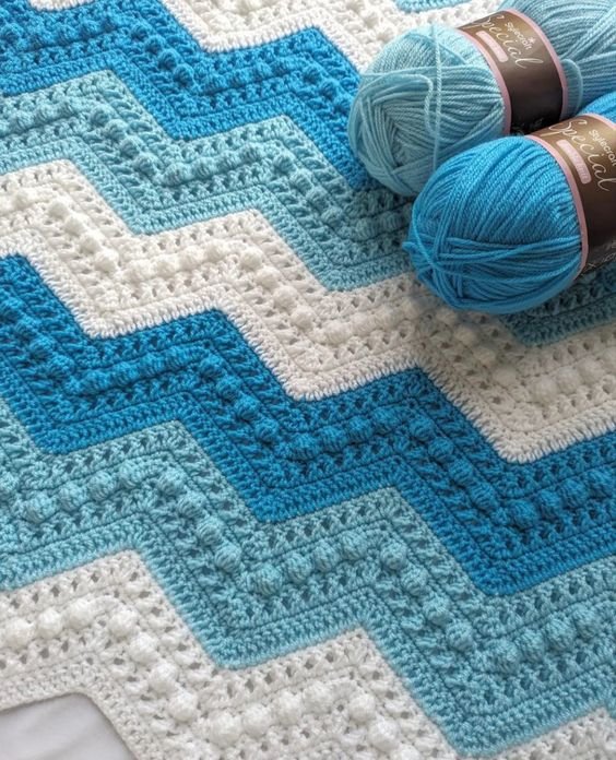 Hugs & Kisses Baby Blanket Pattern